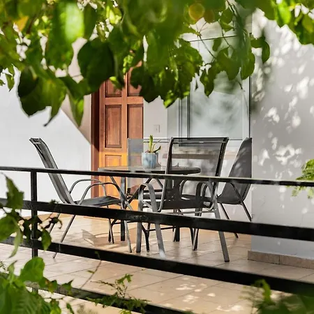 Cozy Oasis Lemon Tree - In The Heart Of Kato Lägenhet